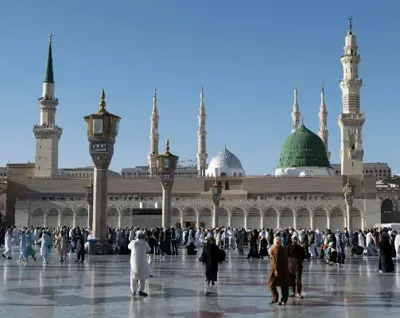 7 Night Economy Umrah Package from Houston